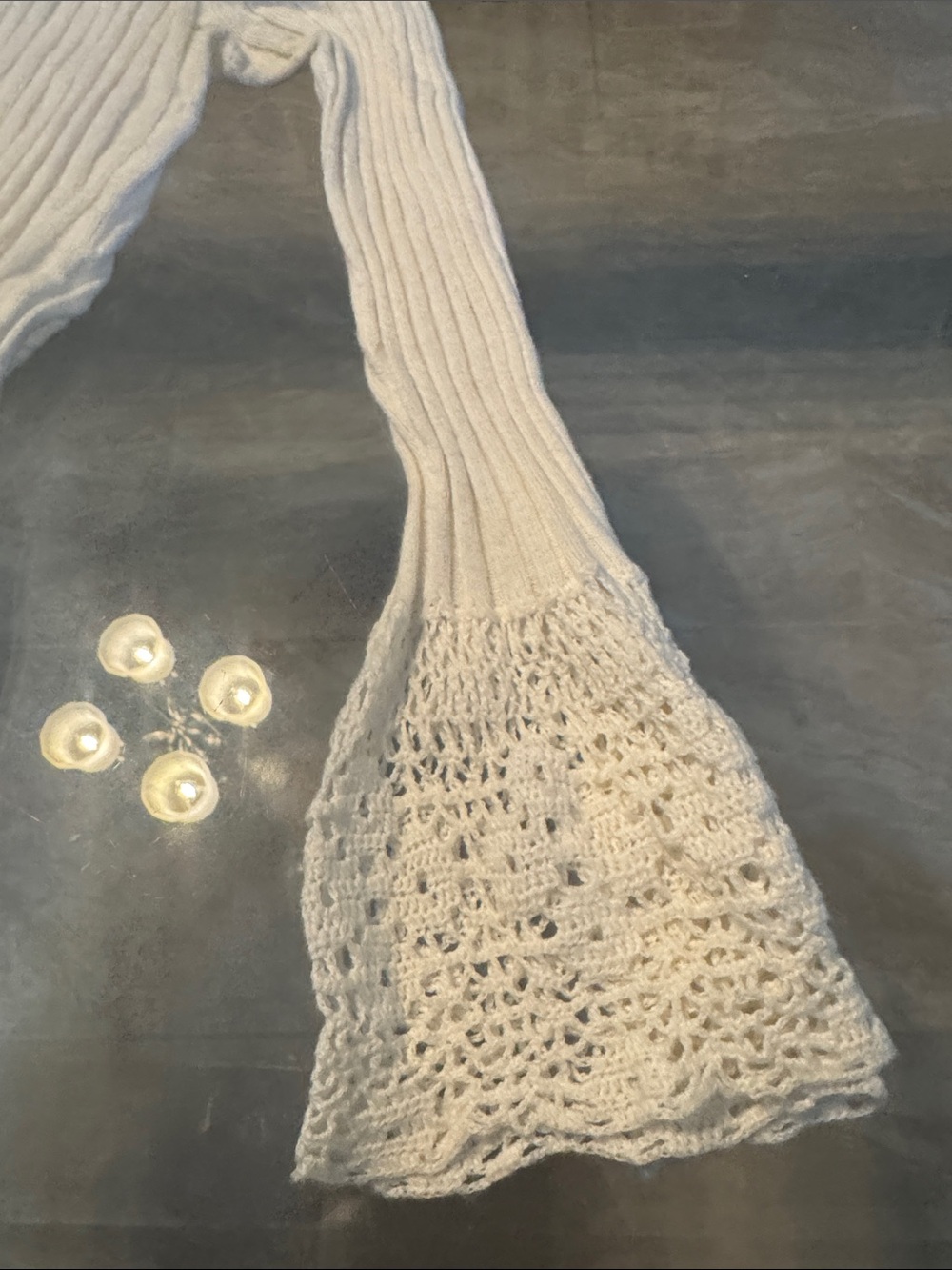 GUESS Jeans Cream Ribbed Cardigan - Picture 4 of 7
